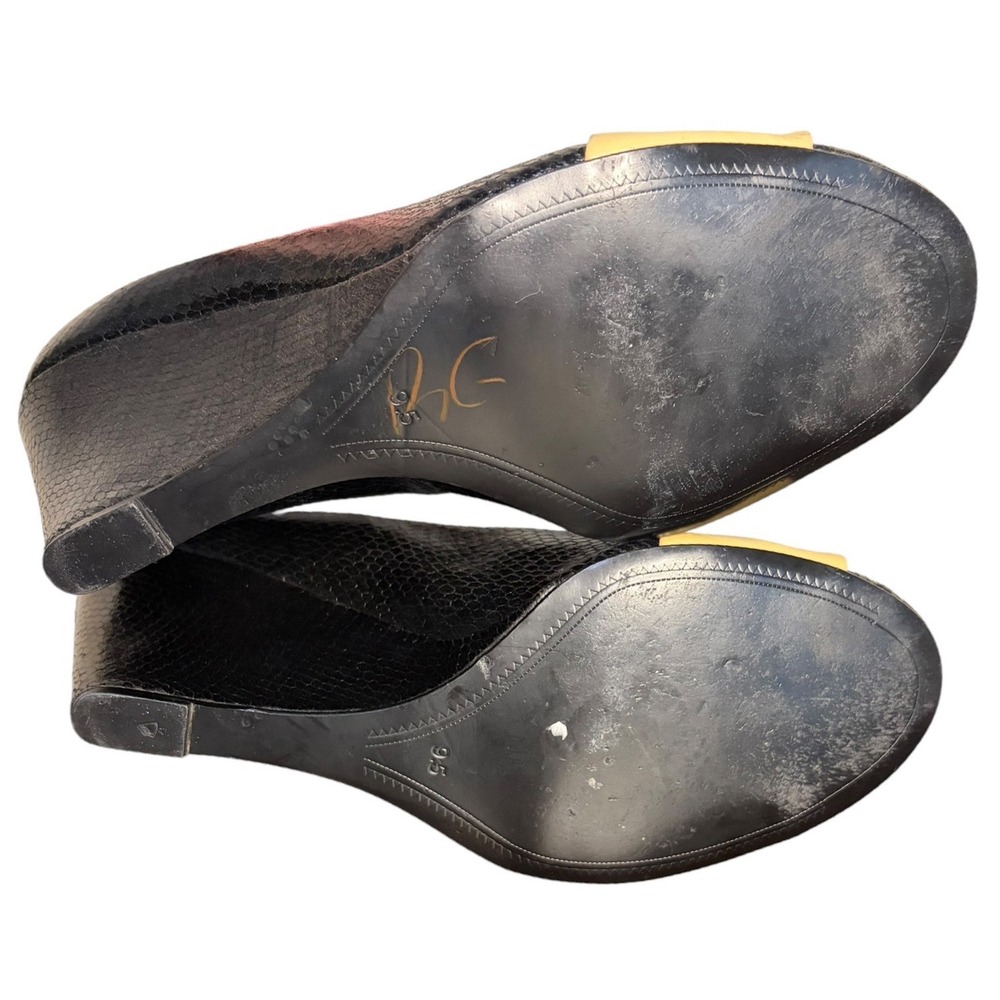 Kelsi Dagger Black Tan Wedge Heels Excellent Snakeskin Peep Toe Women's Size 9.5 - Picture 7 of 7
